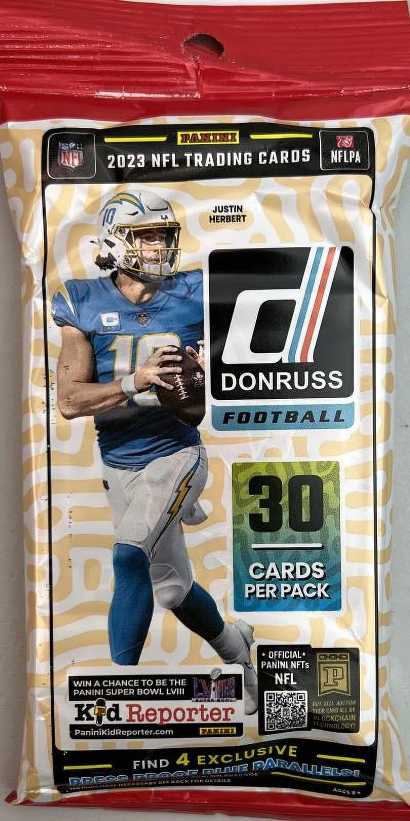 2023 Football Trading Card Box (12 Packs) J60610