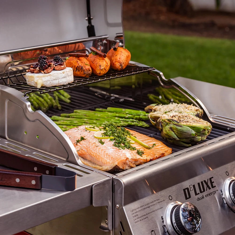 2-Burner Propane Gas Grill with 2 Foldable Shelves C7388