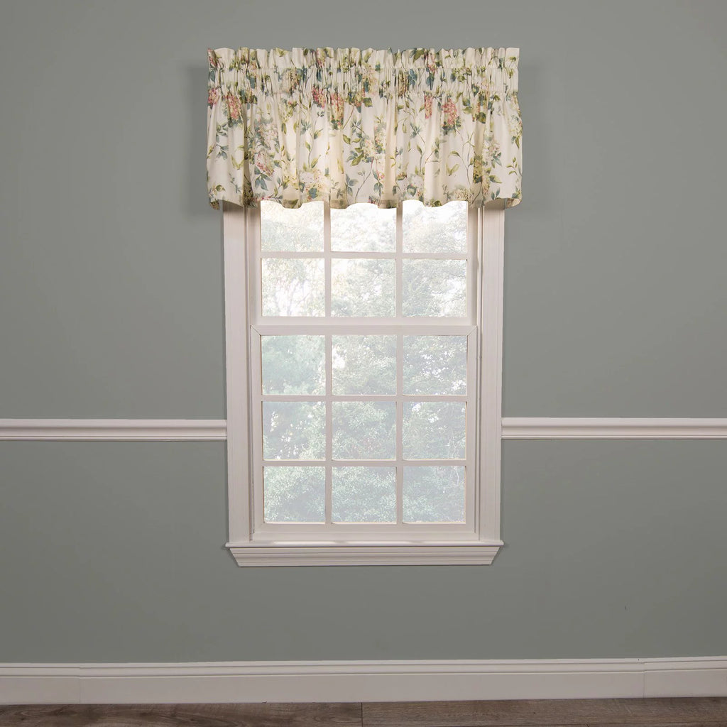 Tailored Valance V38839